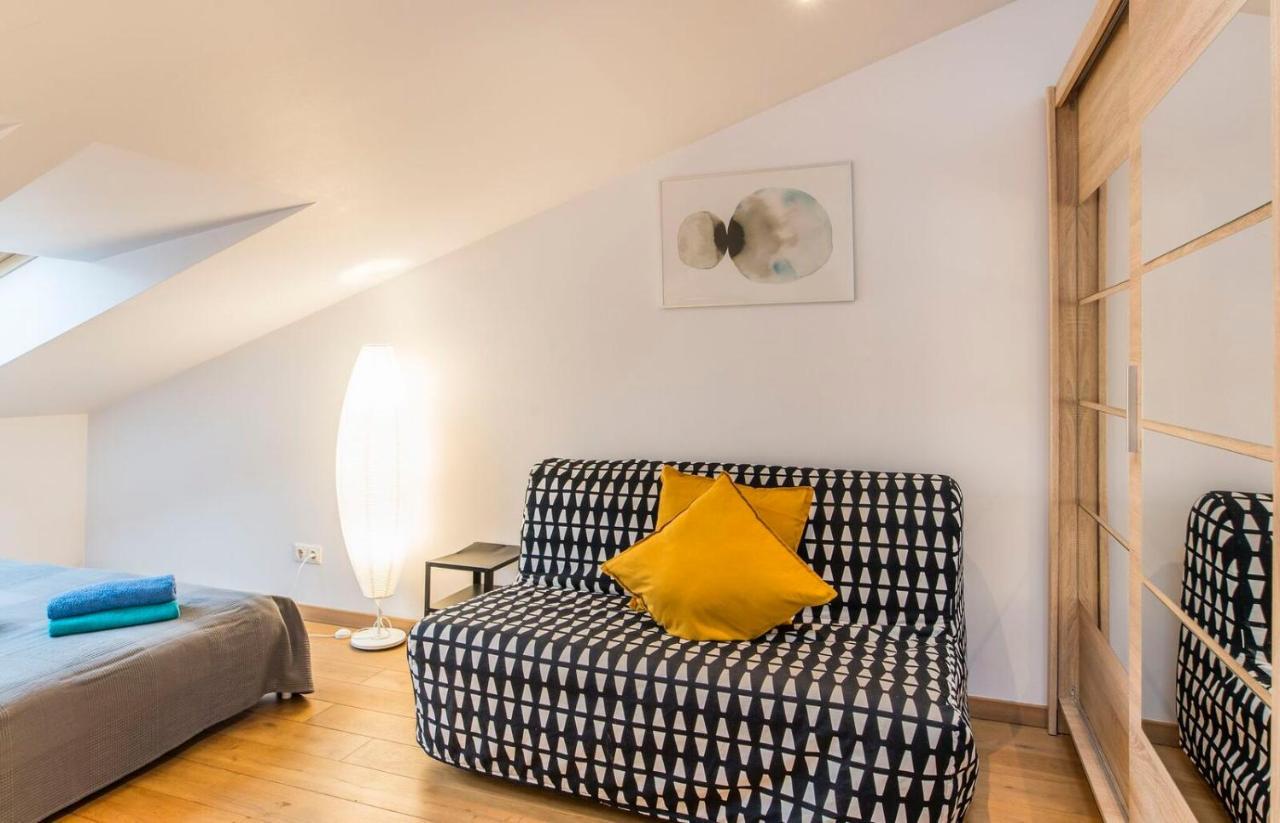 Central 2-Level Penthouse With Terrace And Free Parking Рига Экстерьер фото