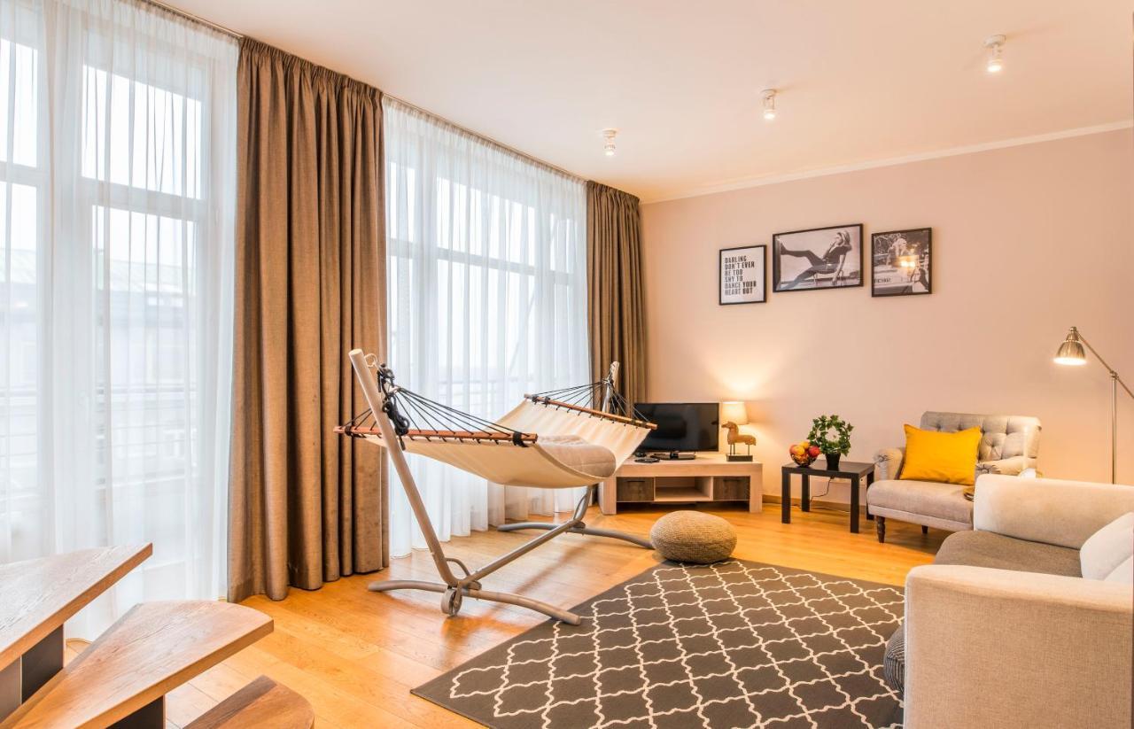 Central 2-Level Penthouse With Terrace And Free Parking Рига Экстерьер фото