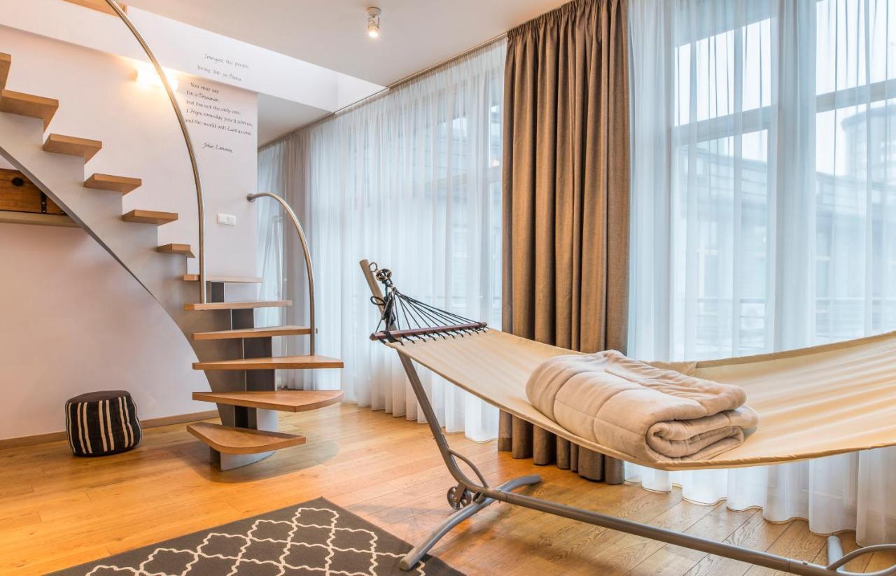 Central 2-Level Penthouse With Terrace And Free Parking Рига Экстерьер фото