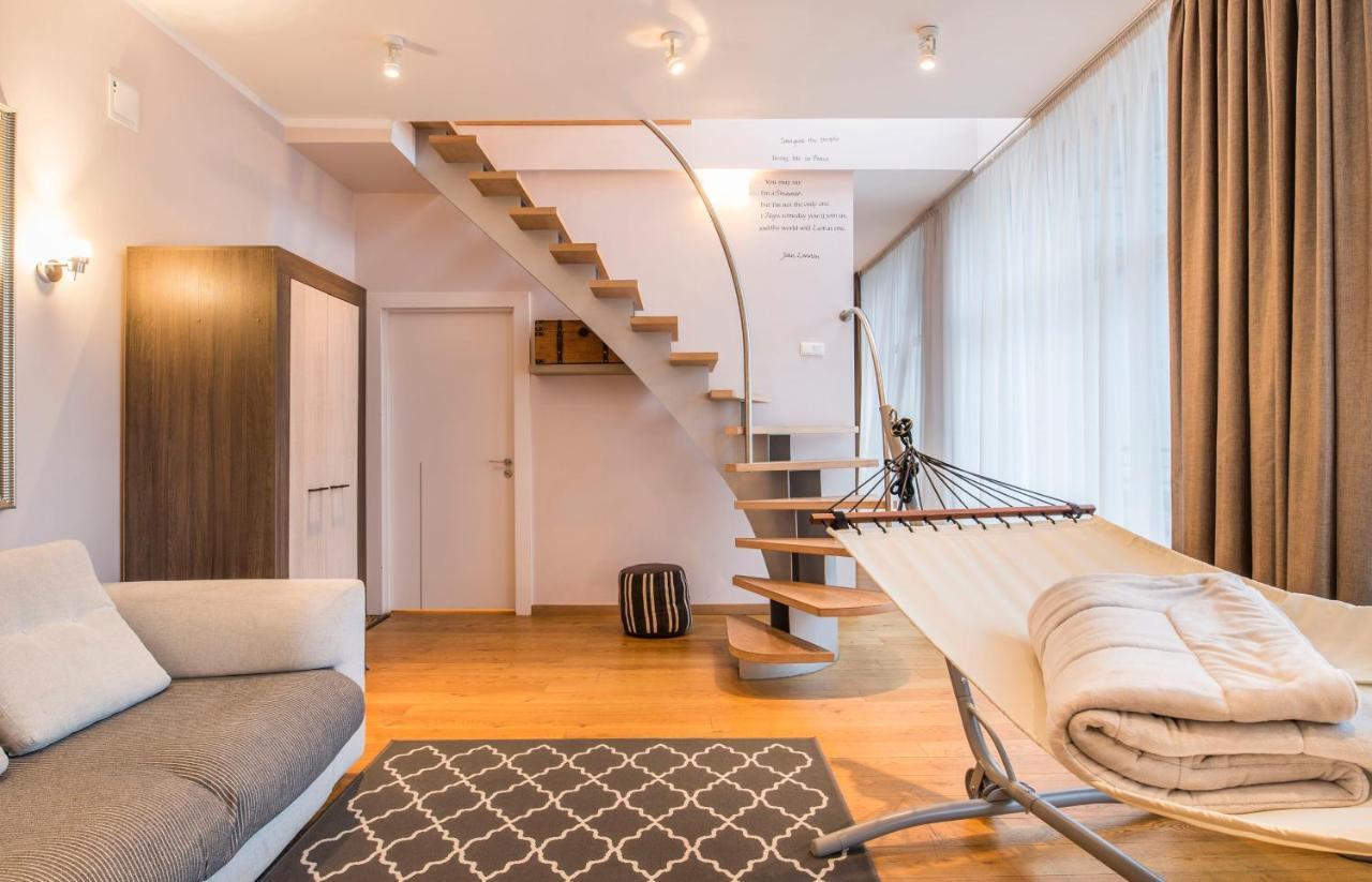 Central 2-Level Penthouse With Terrace And Free Parking Рига Экстерьер фото