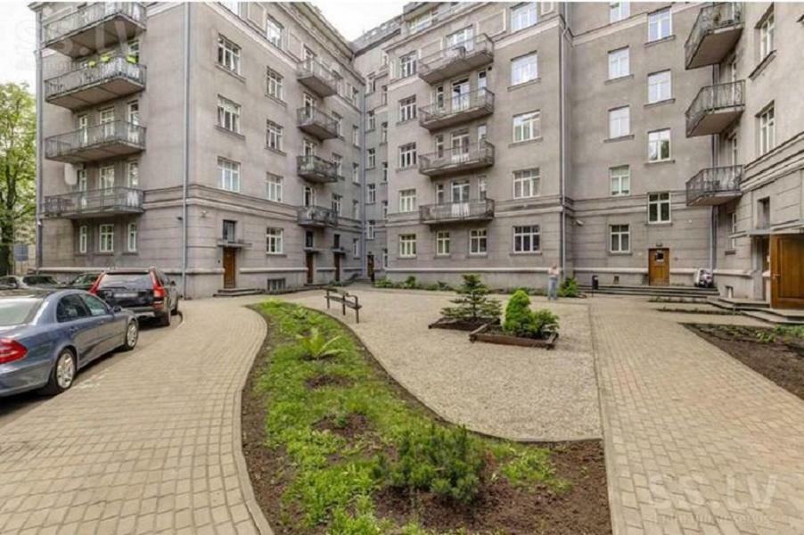Central 2-Level Penthouse With Terrace And Free Parking Рига Экстерьер фото